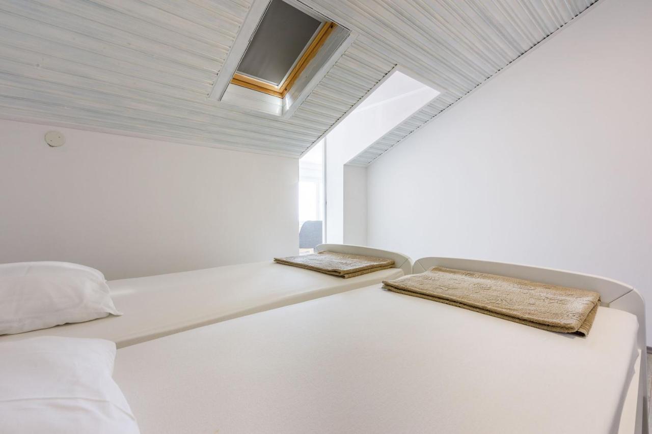 Heriban Apartament *